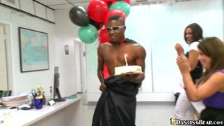 Impresionante documento de una despedida de soltera bien prendida