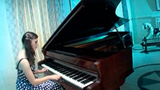 Tiffany Doll haciendo un trío interracial con doble penetración