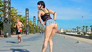 Moisex se echa a la exhibicionista española Bárbara Vamp, carnal