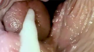 Cogida grabada con una cámara dentro de la vagina de una modelo