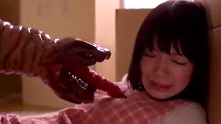 Primera parte de una peli japonesa con monstruos y tentáculos