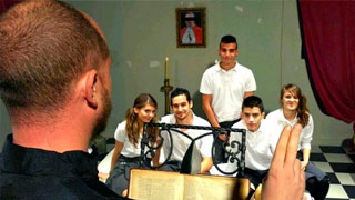 Estudiantes arman esta orgía en la escuela para brunoymaria