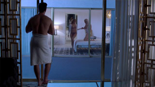 Dos cuatas de viaje bien chichonas y con curvas seducen y se echan un palomazo con un vecino casado