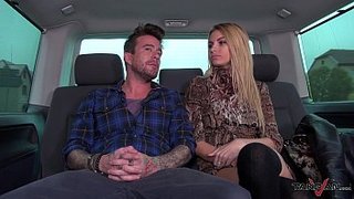 Modelo divorciada usa la troca para vengarse del ex marido