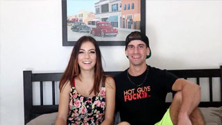 Amigos de la universidad se dan sus arrimones