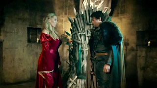 Lésbico y orgía a la reina en Juego de Tronos. Reina de Tronos - Parte 4