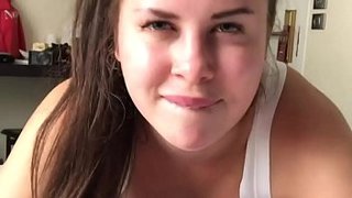 Cogiéndome a una chavita en shorts bien apretados - Parte 1