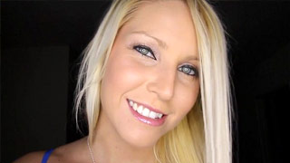 Los ojos verdes más bonitos del mundo. POV chido de Vanessa Cage