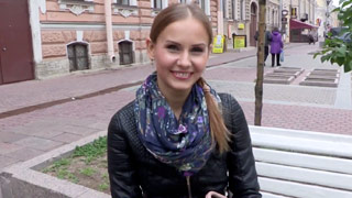 La bendición del coño joven Sabrina Moore. Chava guapísima