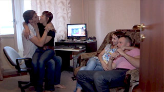 Stacy Snake y Rina protagonizan un cuarteto swinger ruso