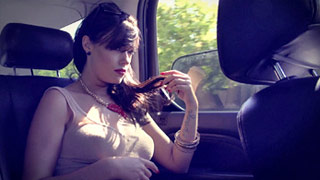 Británica glamorosa y sexy termina cogiendo duro. Ava Dalush