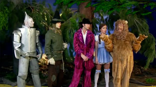 Parodia porno de El Mago de Oz. Cogidas de Dorothy y sus amigos en Kansas