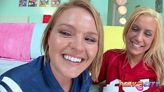 Domingo de fútbol americano dándole duro a su trasero apretado. Krissy Lynn