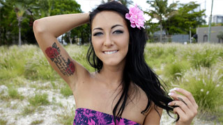 Te vas a poner bien prendido cuando veas a esta chavita mover su pompis