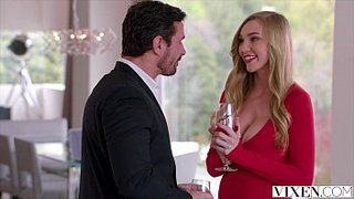 Si te gustan las buenas tetas, no te pierdas a Kendra Sunderland cogiendo