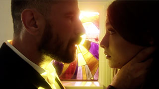 Izzy Lush demuestra que hará todo lo que él quiera