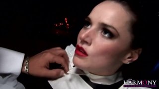 Tori Black es la sirvienta traviesa en una casa misteriosa