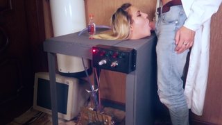 El nuevo experimento del doctor Frankenstein. La cabeza de mamadas