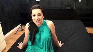 Mara López se deja dar por el pompis por un bebé grande llamado El Nerdy