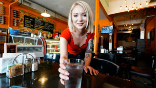 Soltera reciente, buena echada. Dakota Skye