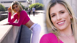 La MILF Cory Chase siempre se queda abierta de culo justo después del gimnasio