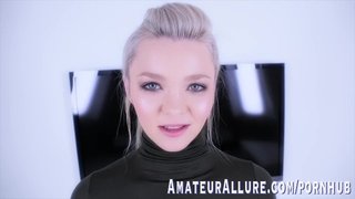 La novata Kay Carter recibe una vergota en su primera escena porno