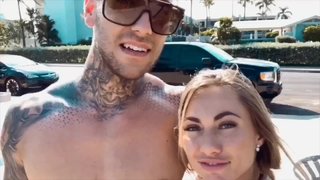 Michaela Isizzu la chupa, la cogen y se vienen encima de ella