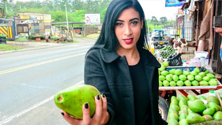 Hoy me echo a una colombiana con los pezones bien grandes y duros. Anette Rios