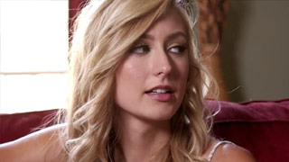 Alexa Grace deja que su carnal se la eche en su panochita apretada