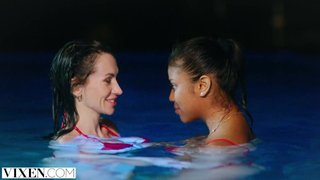 Sasha Rose y Nia Nacci cuando se aburren de todo, se juntan y se echan un relajo un rato