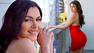 Valentina Nappi se quita su bonito vestido apretado para tener un anal bien duro