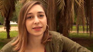 Debut de la descarada valenciana Lana Bunny echando pasión con un negro en un baño