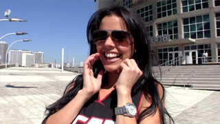 Diamond Kitty nos enseña sus chichotas en nuestra visita a Miami