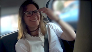 Jovencita de 18 añitos encabronada con el mundo decide empezar en el porno