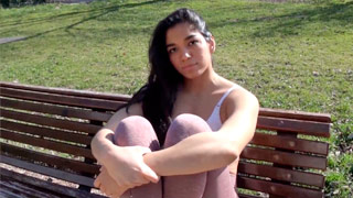 Alanis es modelo, acróbata y contorsionista. Vino de Perú a Madrid para echar pasión