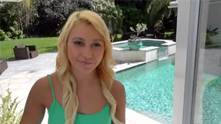 Marina Angel está celestial cogiendo en esta escena