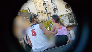 Ligón del barrio consigue una gordita para coger. Nika Oliver