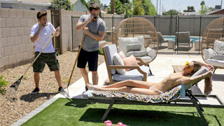 Maestra de una escuela tiene mucha fama por acostarse con sus alumnos