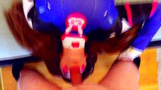 Cosplay de Overwatch donde Amadani coge como D.VA
