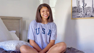 Chava morenita atleta novata echa un palomazo. Michelle Anderson