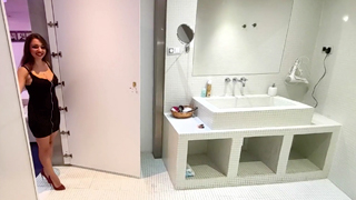 La chichona Miriam Prado tiene sexo en su jacuzzi