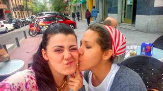 Nicole Vasquez y María Bosé se prenden antes de compartir verga