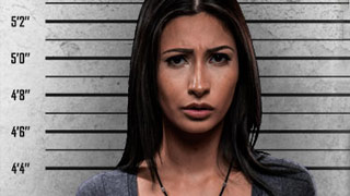 Inmigrante latina cogida en comisaría por un policía corrupto. Jade Jantzen