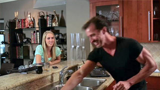 Father Manipulations - Vol 1 - Esc 1. Cadence Lux montando una buena verga