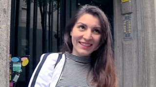 La ninfómana de 19 años Cloe Díaz se echa un palo con su primera BBC