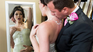 Una cogida rápida de Jessica Rex con su novio antes de la boda