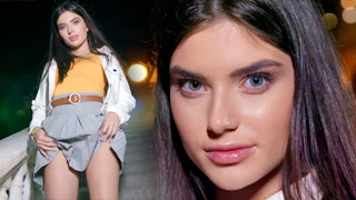 Dándole por el trasero a una belleza rusa. Stefany Kyler