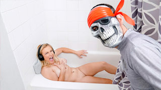 Daisy Lynne cogiendo con el tonto de su hermanastro