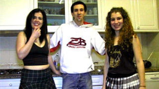 Montse Swinger y Laura Brey comparten palo