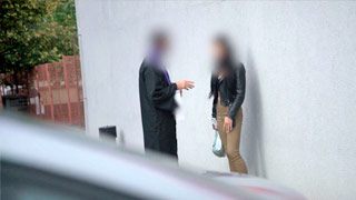 Cogiendo a una linda peatón en mi camioneta. Mia Trejsi